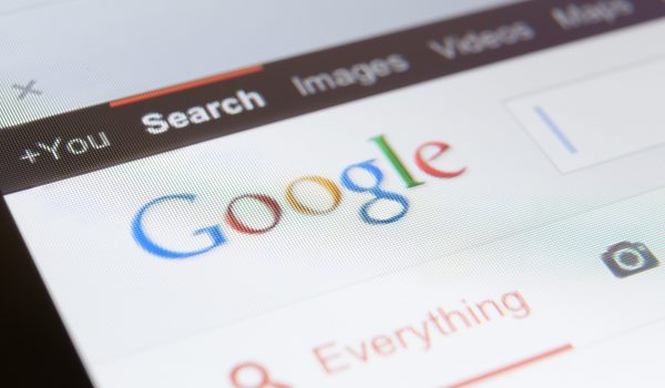 La UE multa a Google con 3.500 millones de dólares