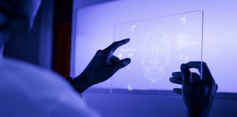 Publicidad en ChatGPT: cómo OpenAI avanza hacia un modelo publicitario basado en impresiones y contexto